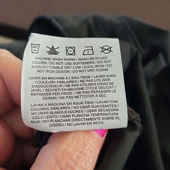 NIKE Shorts - Picture 4 of 4